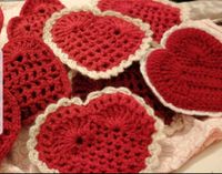 Crochet Hartjes door Vrouwen Stichting Narcis Gemaakt